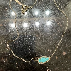 Kendra Scott necklace